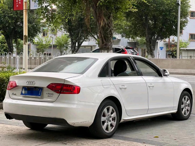 广州11年奥迪A4L8