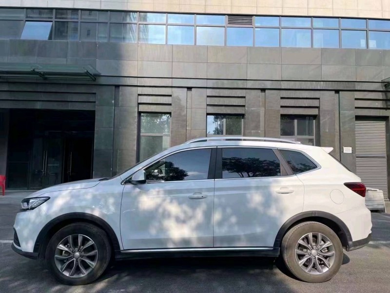 成都22年荣威RX53