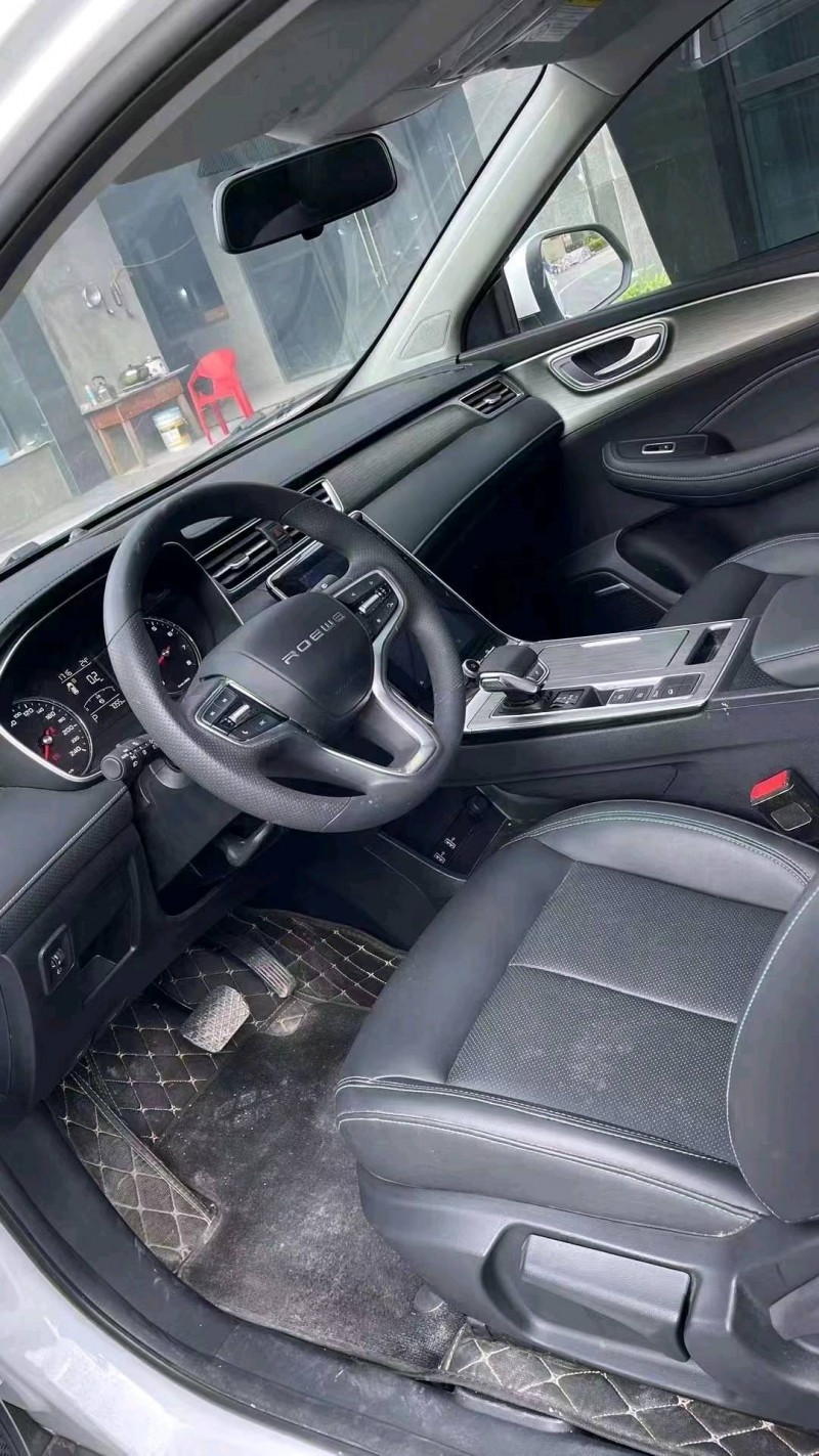 成都22年荣威RX56