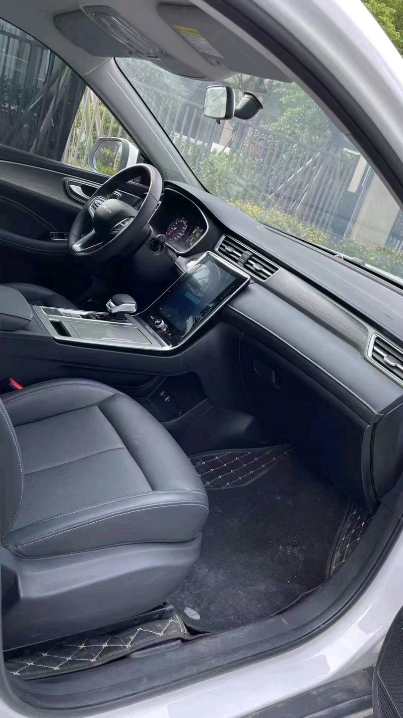 成都22年荣威RX59