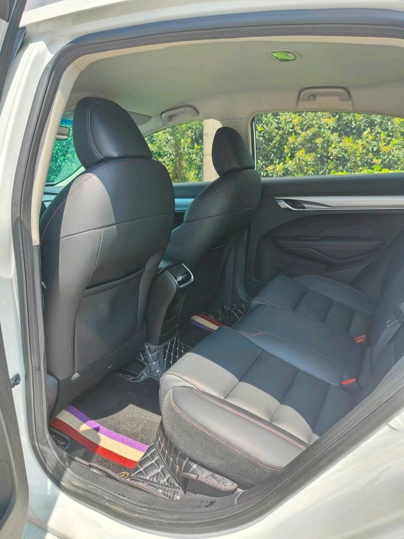 鹤壁20年吉利缤瑞4