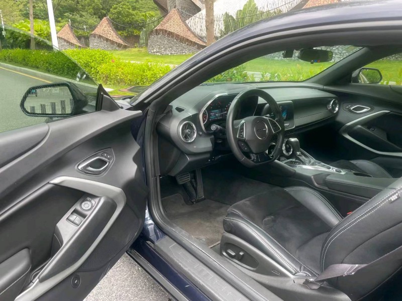 济南17年雪佛兰科迈罗6