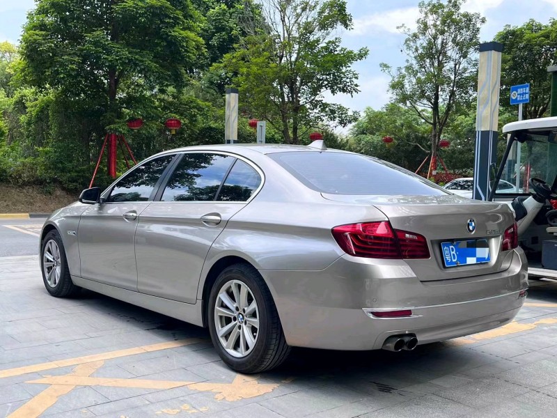 广州16年宝马5系8