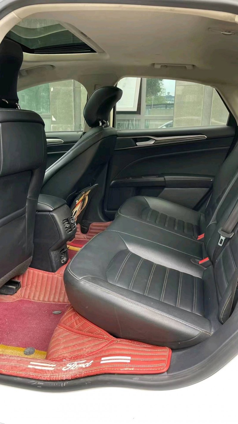 成都20年福特蒙迪欧7