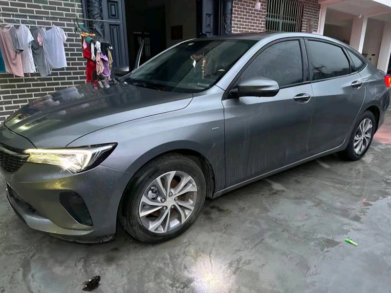 枣庄22年别克威朗3