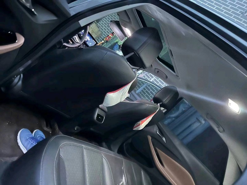 枣庄22年别克威朗5