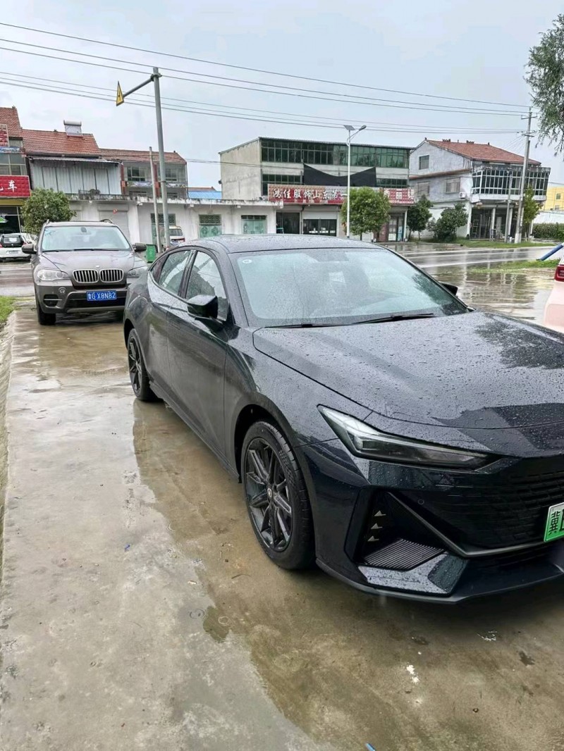 淄博23年长安汽车UNI-V2