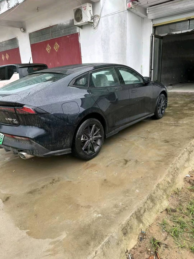 淄博23年长安汽车UNI-V5