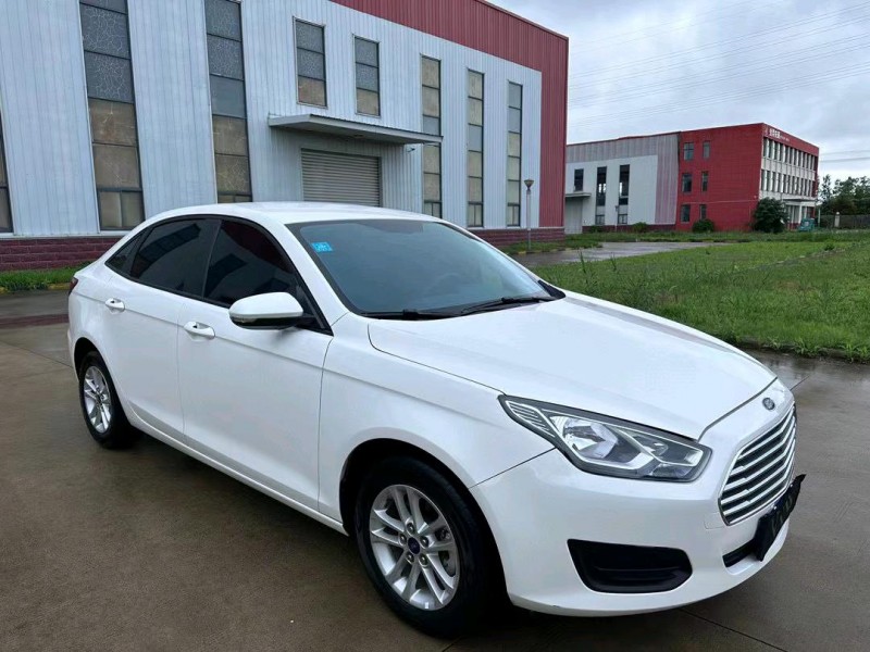 盐城20年福特福睿斯3