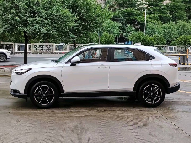 佛山23年本田缤智3