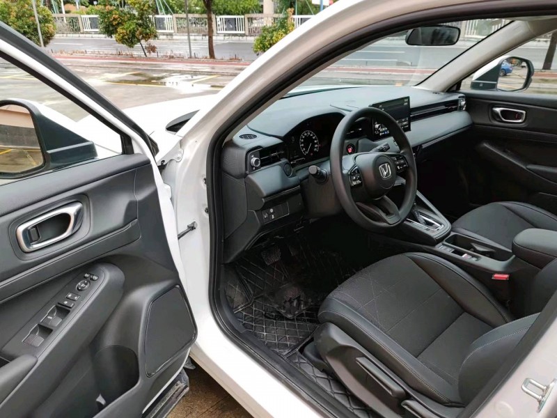 佛山23年本田缤智7