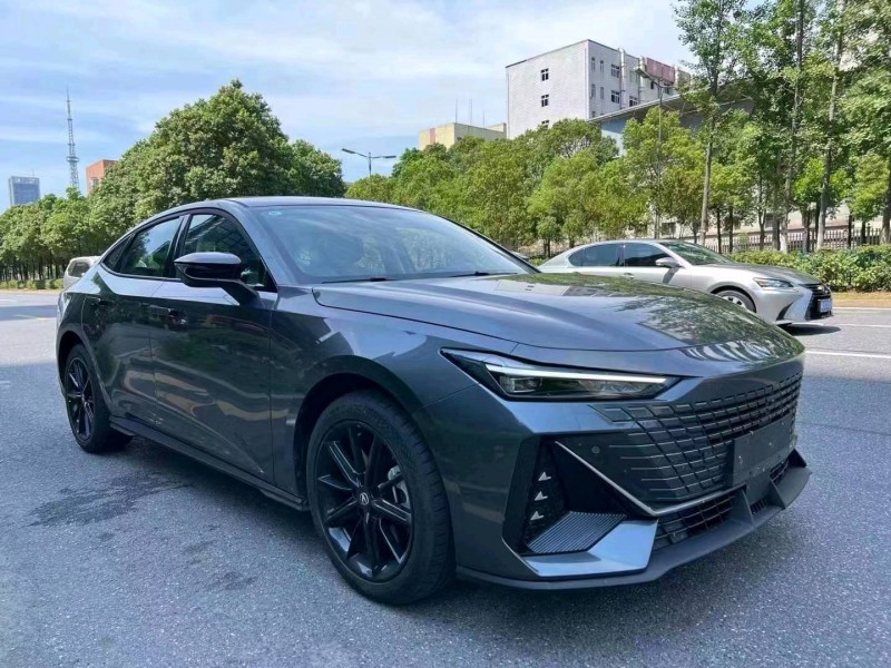 淄博23年长安汽车UNI-V2