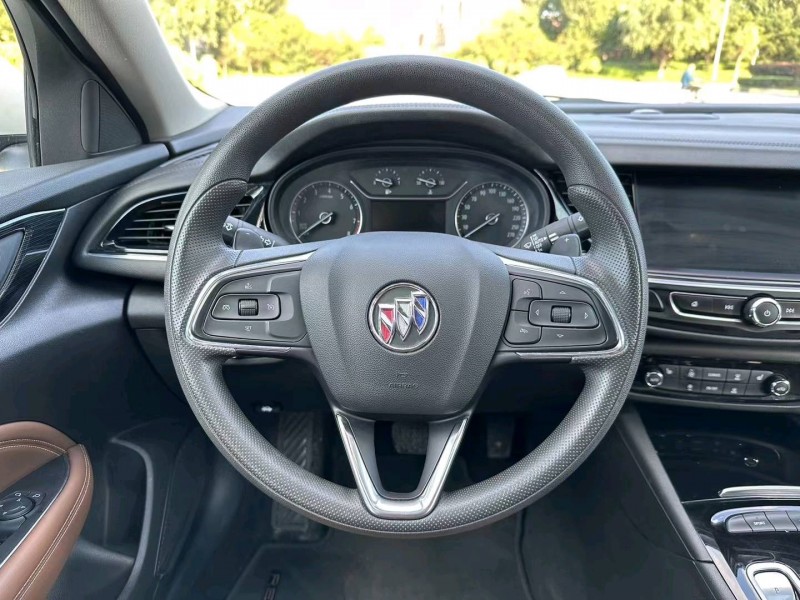 沈阳22年别克君威5