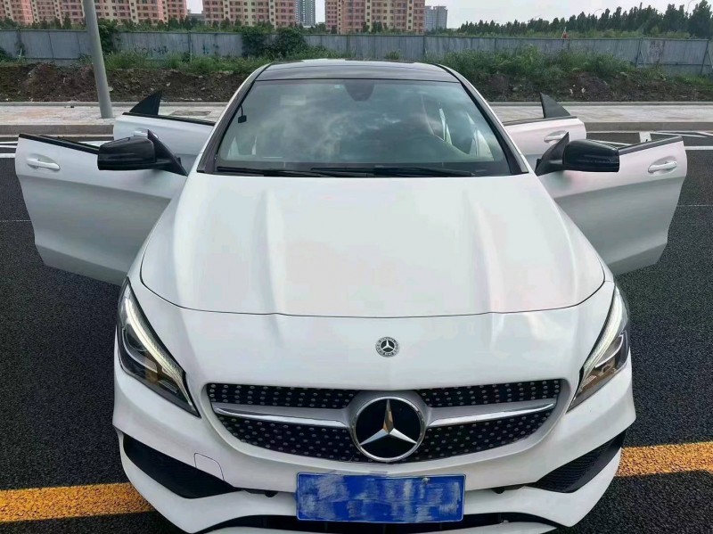 淄博18年奔驰CLA1