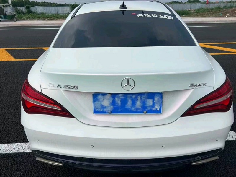 淄博18年奔驰CLA8