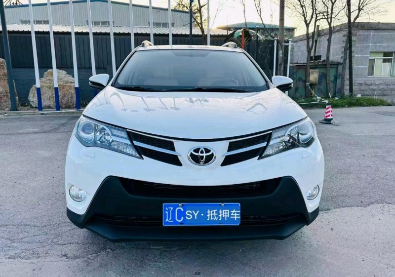沈阳14年丰田RAV4荣放1