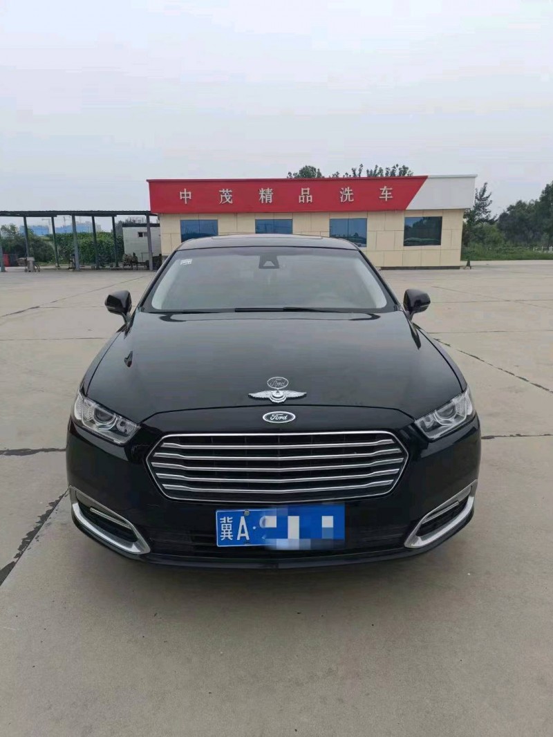 邢台17年福特金牛座1