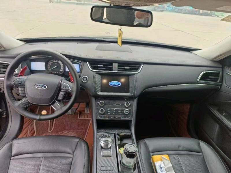 邢台17年福特金牛座6