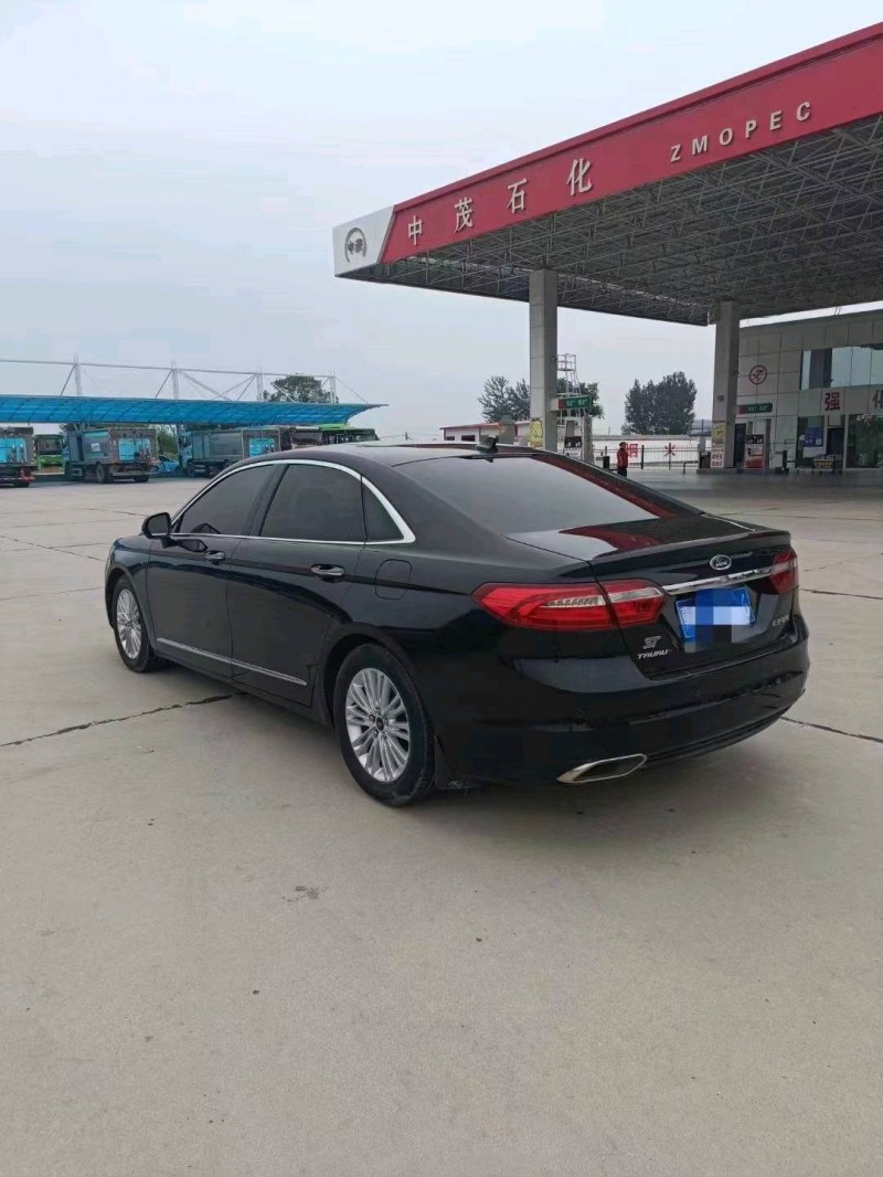 邢台17年福特金牛座9