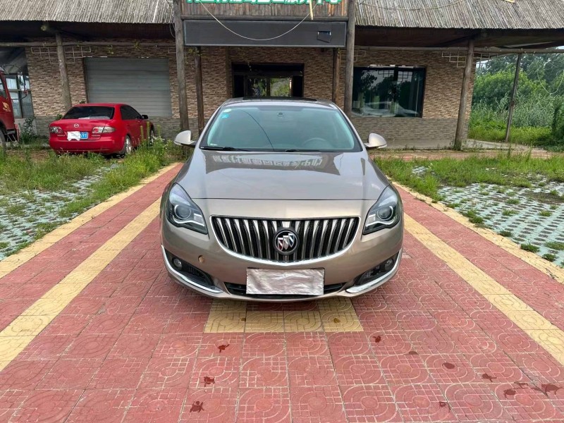 徐州16年别克君威1