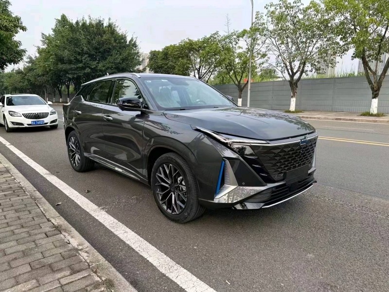 重庆23年长安汽车欧尚5