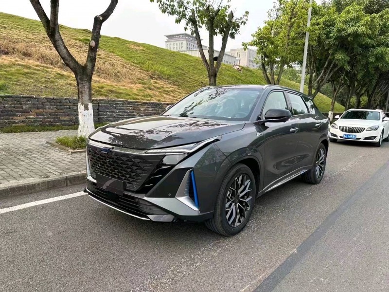 重庆23年长安汽车欧尚7