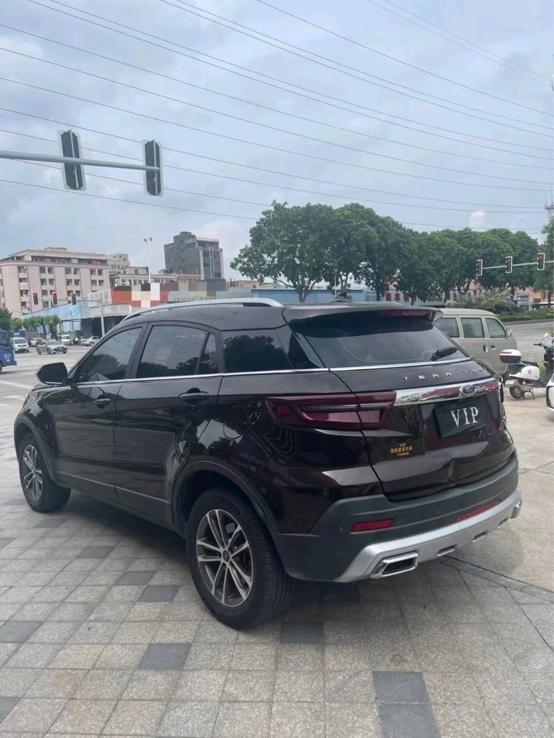 汕头21年福特领界5