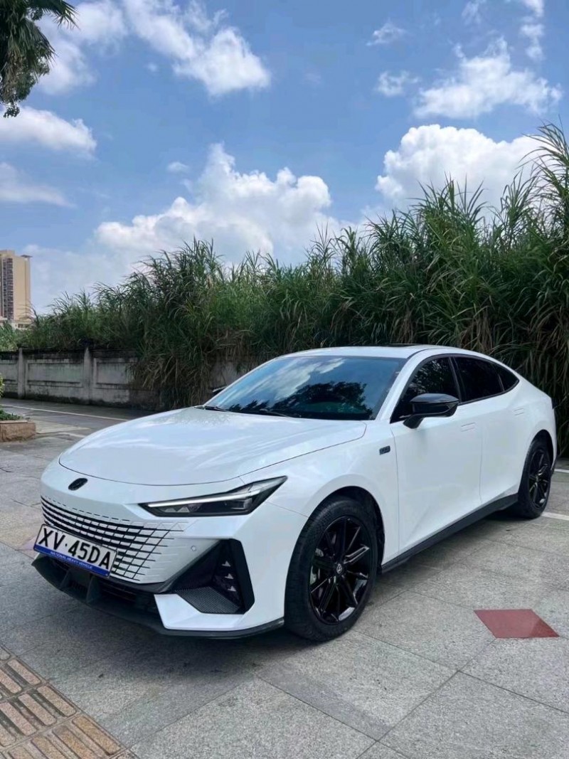 深圳23年长安汽车UNI-V2