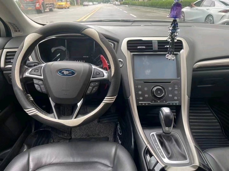 珠海16年福特蒙迪欧3