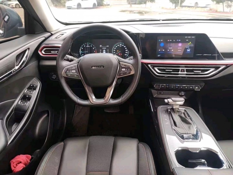 汕头22年长安汽车欧尚9