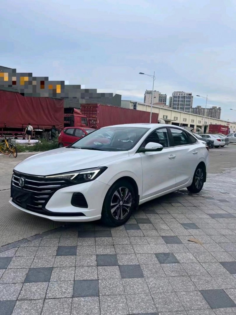 汕头20年长安汽车逸动2