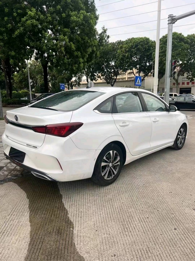 汕头20年长安汽车逸动9