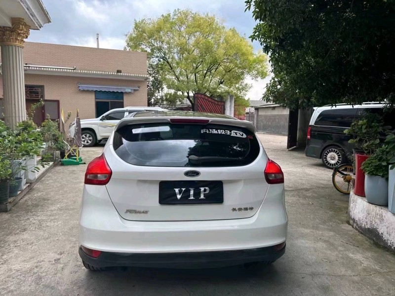 邵阳17年福特福克斯6