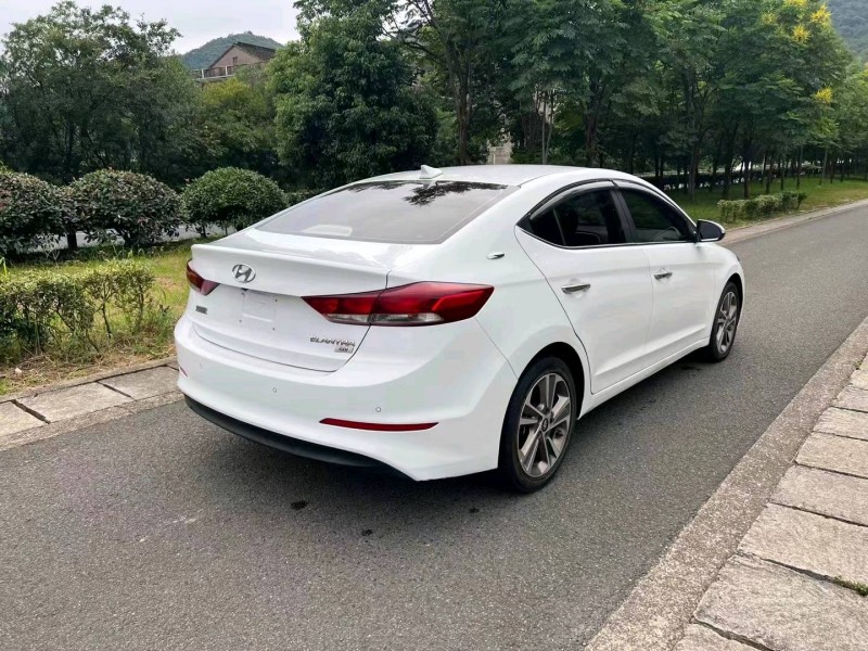 嘉兴18年现代领动5