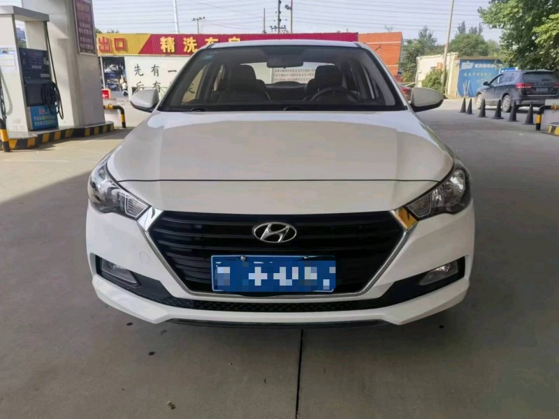 保定18年现代悦纳1