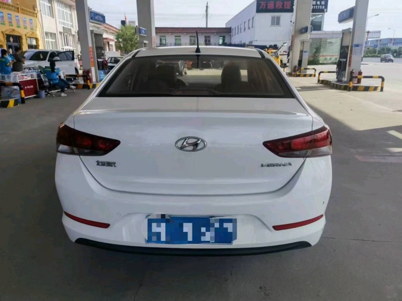 保定18年现代悦纳9