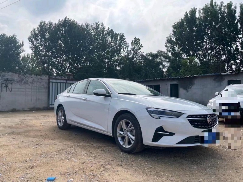 青岛21年别克君威2