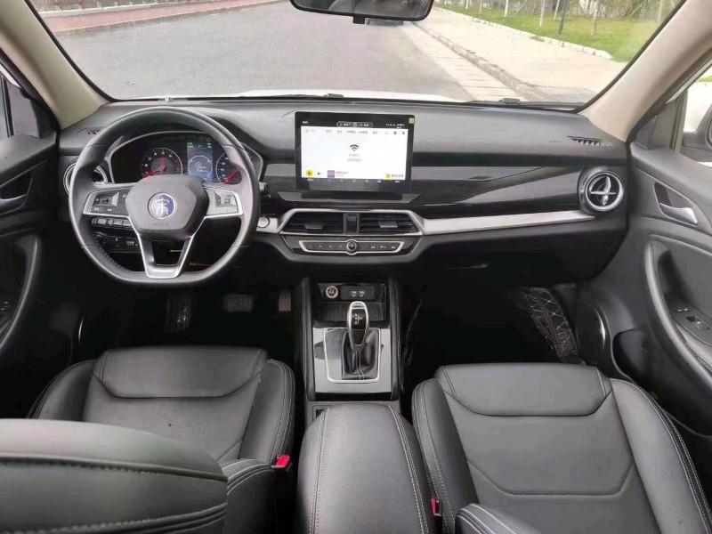 珠海21年比亚迪宋4