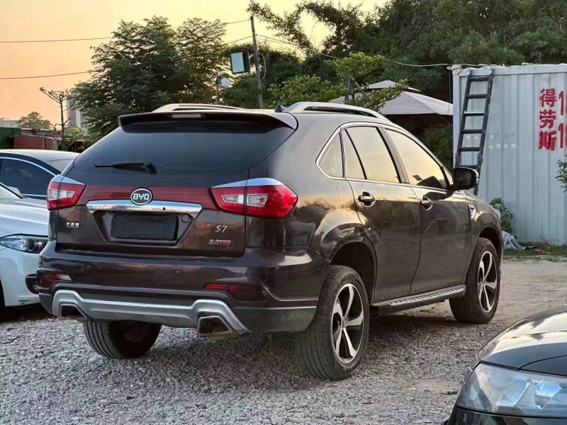 珠海15年比亚迪S75