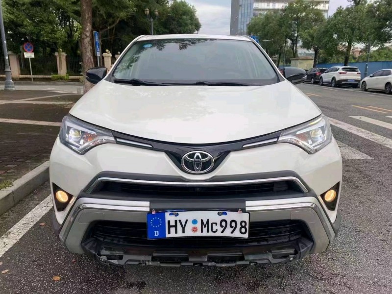 珠海19年丰田RAV4荣放1