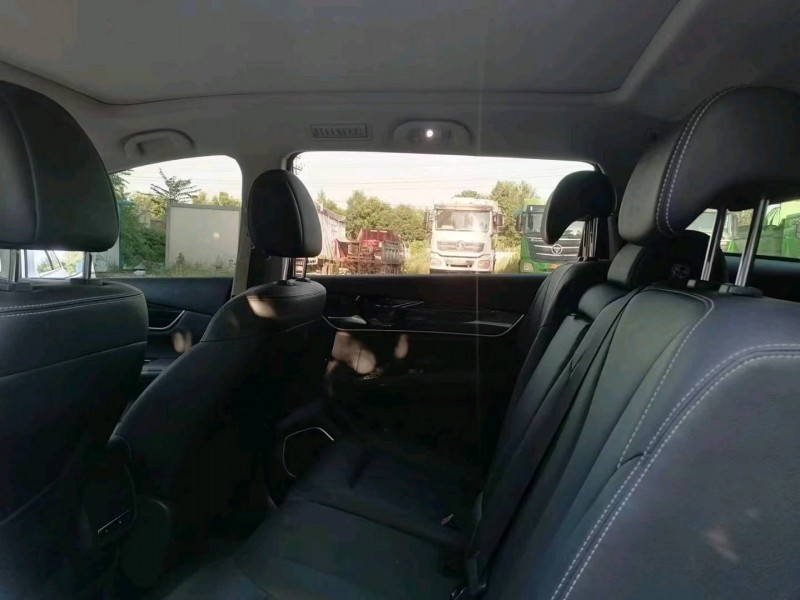 保定19年比亚迪宋MAX4