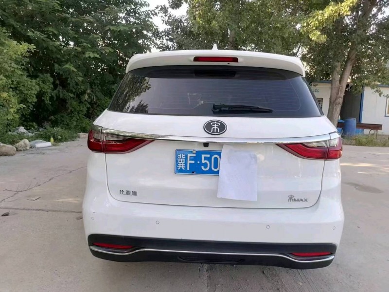 保定19年比亚迪宋MAX9