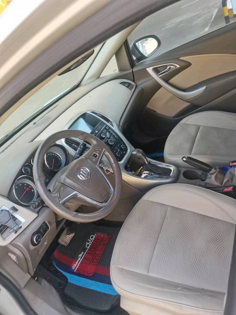 保定11年别克英朗GT6