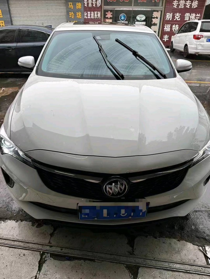 济南22年别克威朗1