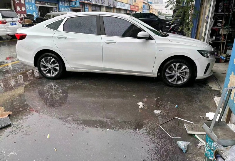 济南22年别克威朗2