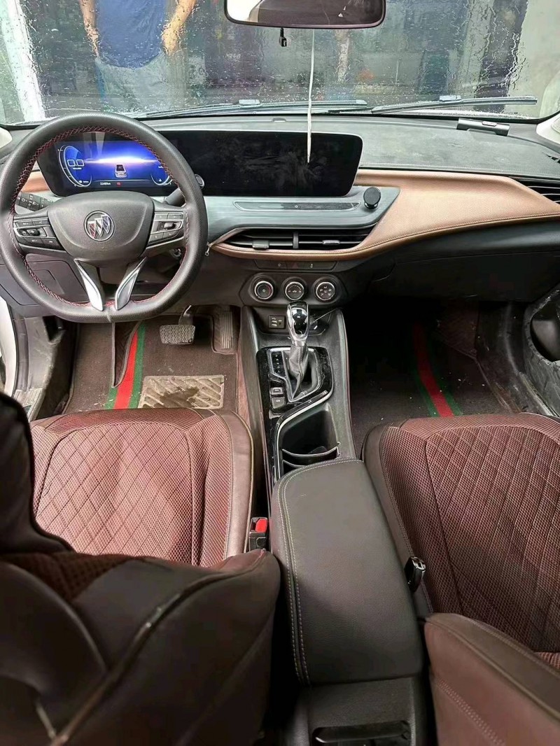 济南22年别克威朗4