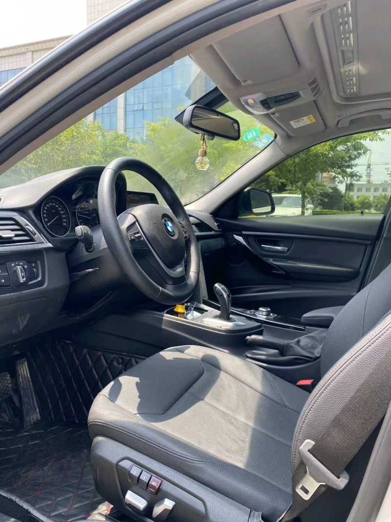 潍坊17年宝马3系6