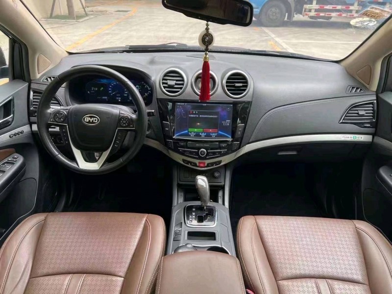 深圳16年比亚迪S76