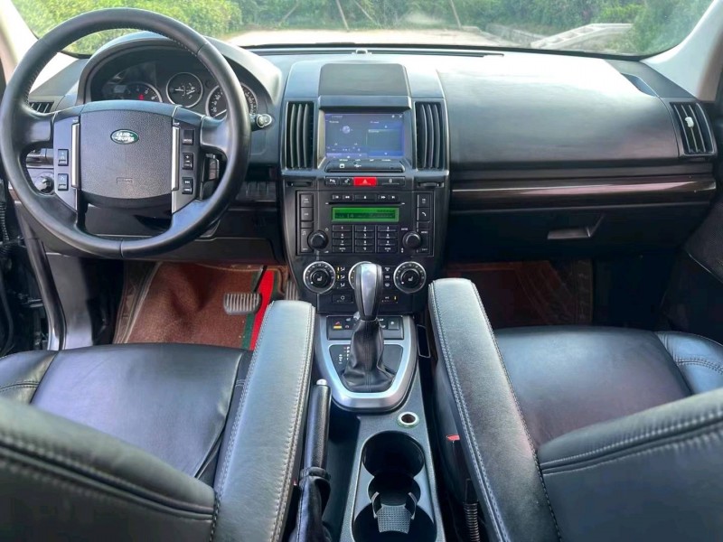 青岛11年路虎神行者8