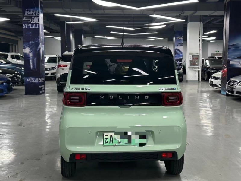 曲靖22年五菱汽車MINIEV馬卡龍9